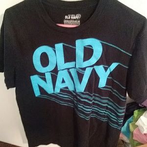 Black old navy shirt